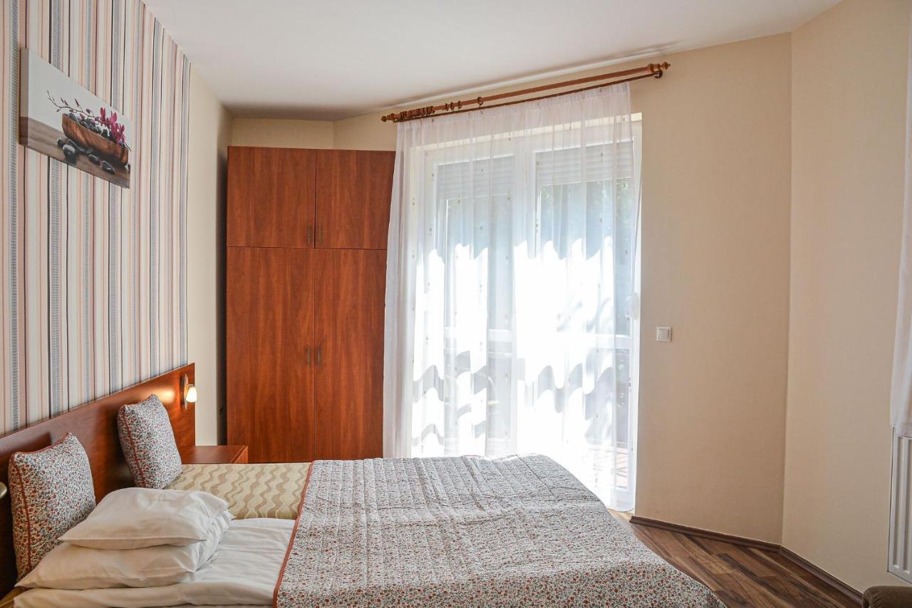 Apartman Otto Hajduszoboszlo Exterior photo