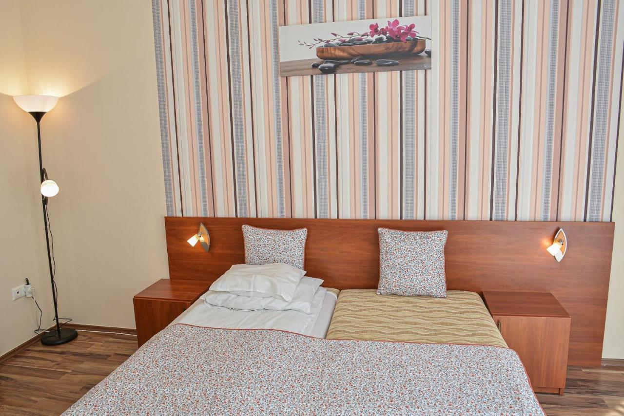 Apartman Otto Hajduszoboszlo Exterior photo
