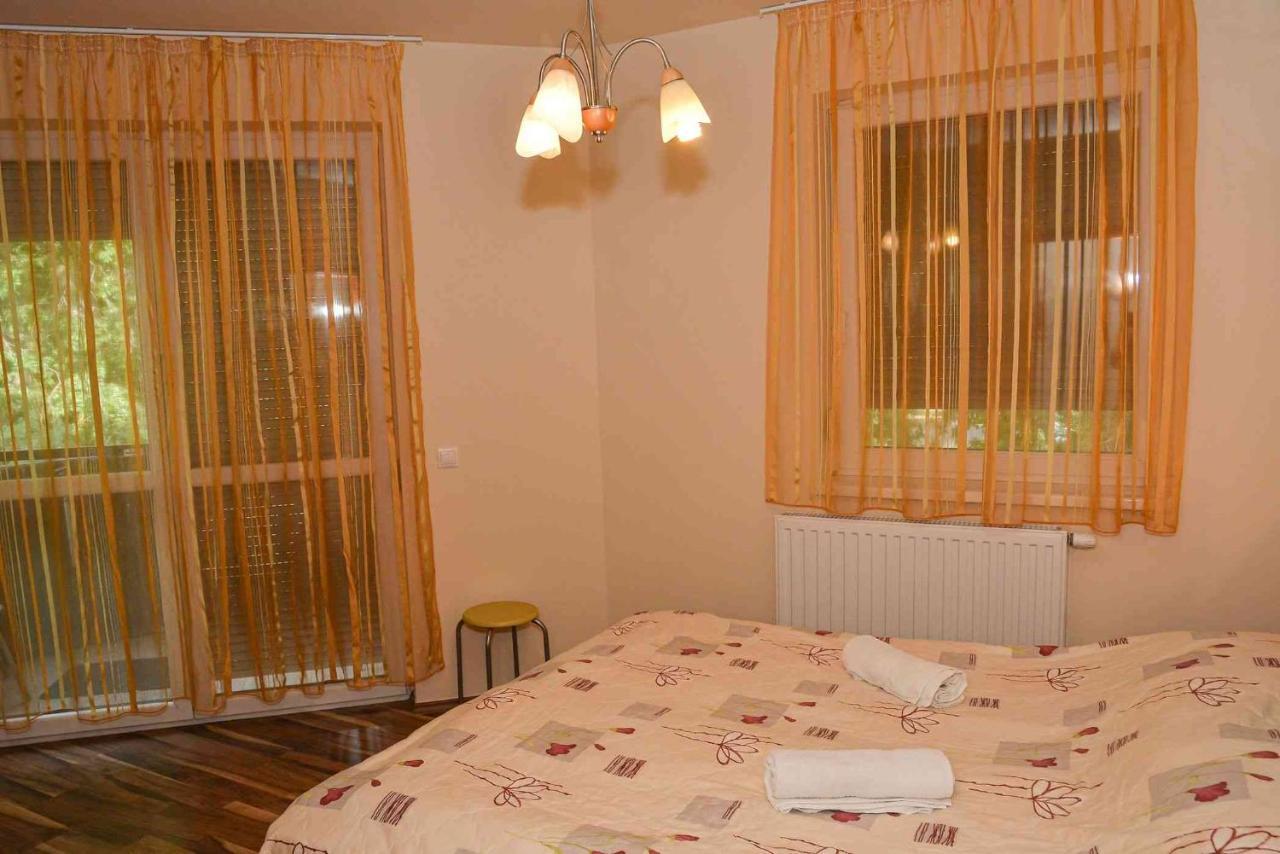 Apartman Otto Hajduszoboszlo Exterior photo