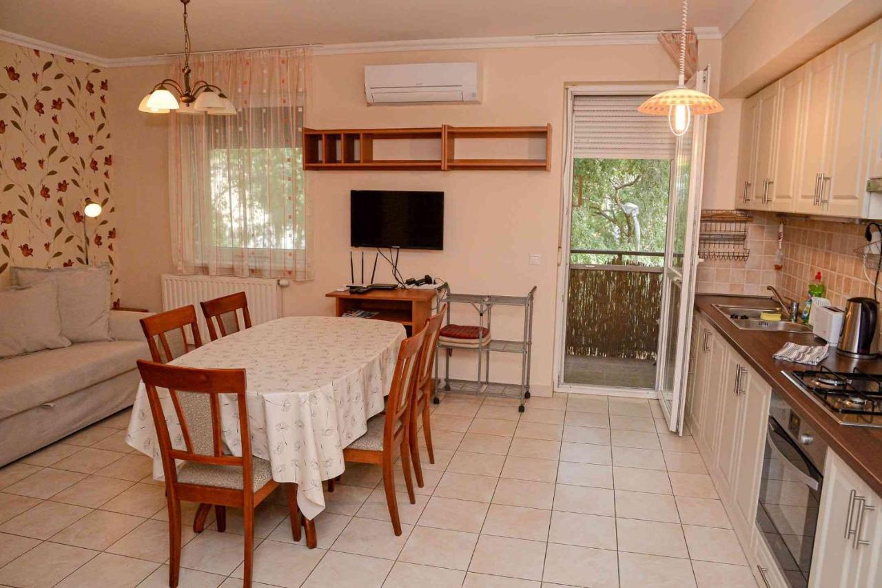 Apartman Otto Hajduszoboszlo Exterior photo